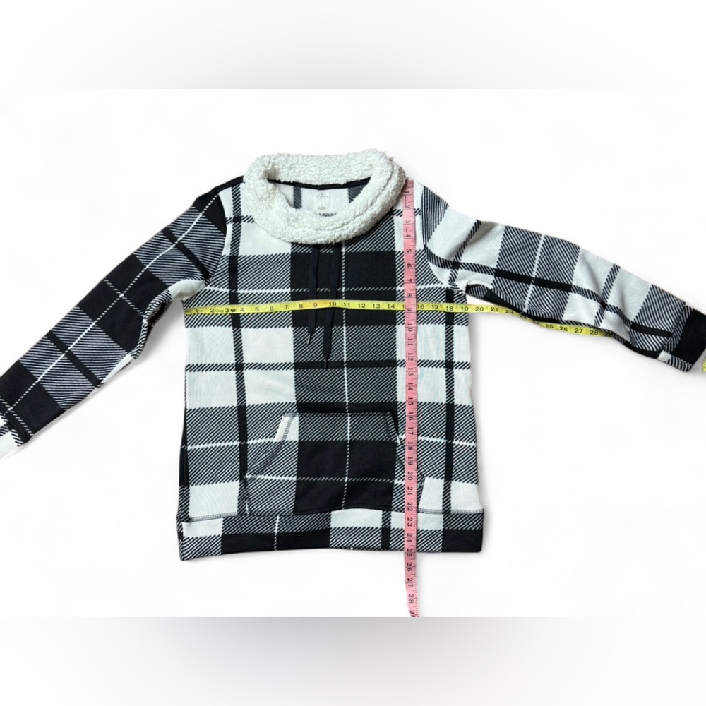 St. John’s Bay Active Plaid Pullover – Women's Small - Picture 5 of 8